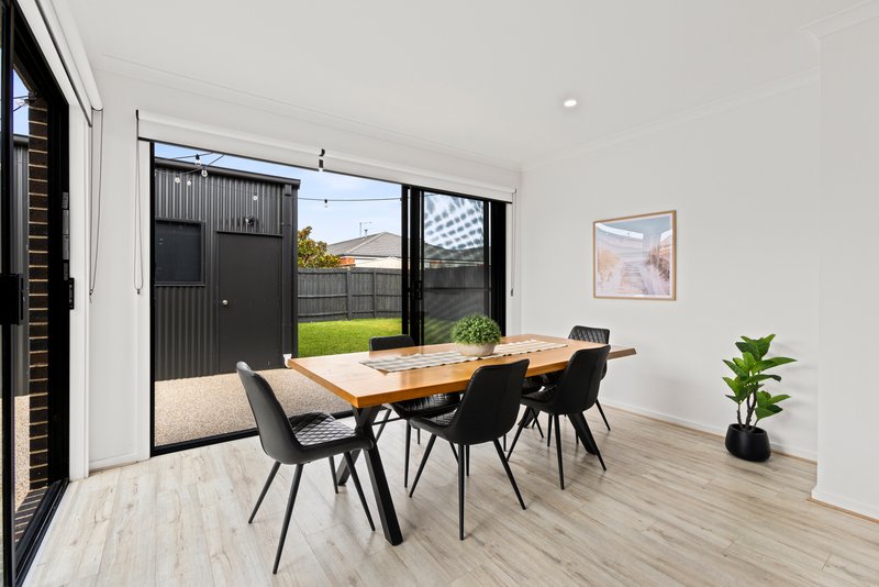 Photo - 15 Windansea Street, Armstrong Creek VIC 3217 - Image 3