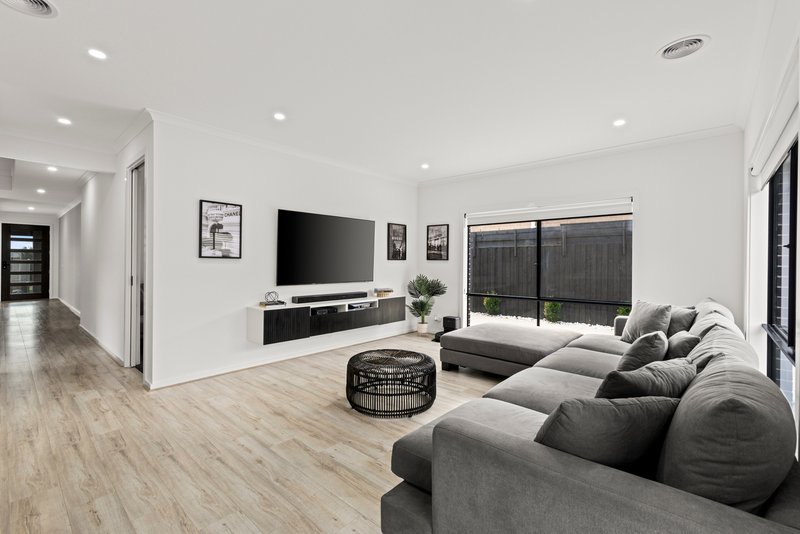 Photo - 15 Windansea Street, Armstrong Creek VIC 3217 - Image 6