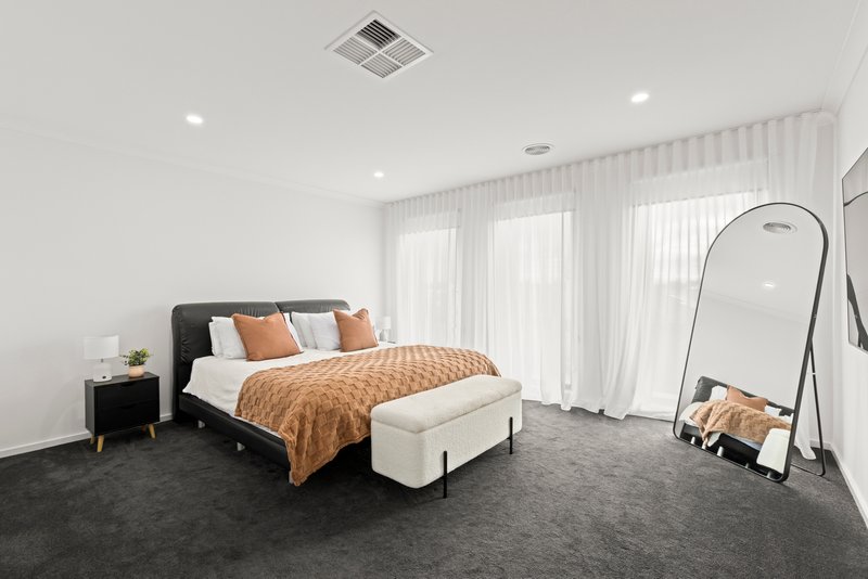 Photo - 15 Windansea Street, Armstrong Creek VIC 3217 - Image 9