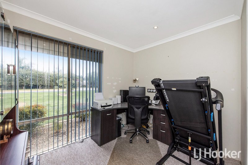 Photo - 15 Windermere Way, Greenfields WA 6210 - Image 12