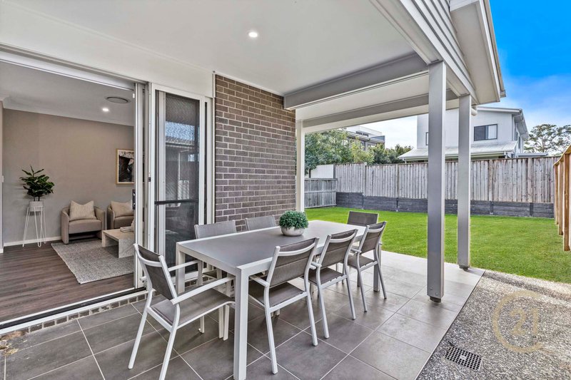 Photo - 15 Windsor Drive, Upper Kedron QLD 4055 - Image 22