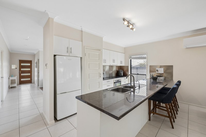 Photo - 15 Winlock Circuit, Warner QLD 4500 - Image 2