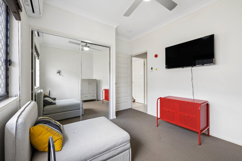 Photo - 15 Winlock Circuit, Warner QLD 4500 - Image 21
