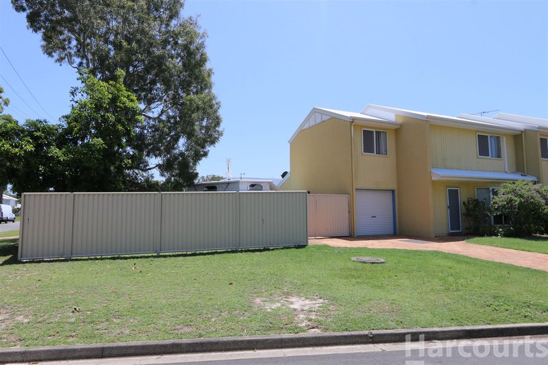 Photo - 1/5 Winston Drive, Bongaree QLD 4507 - Image 13