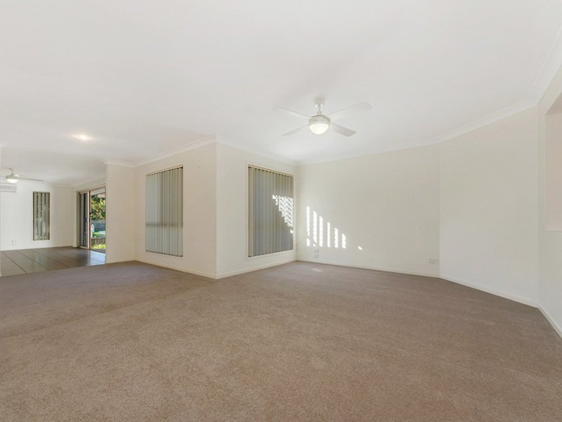 Photo - 15 Witheren Circuit, Pacific Pines QLD 4211 - Image 2