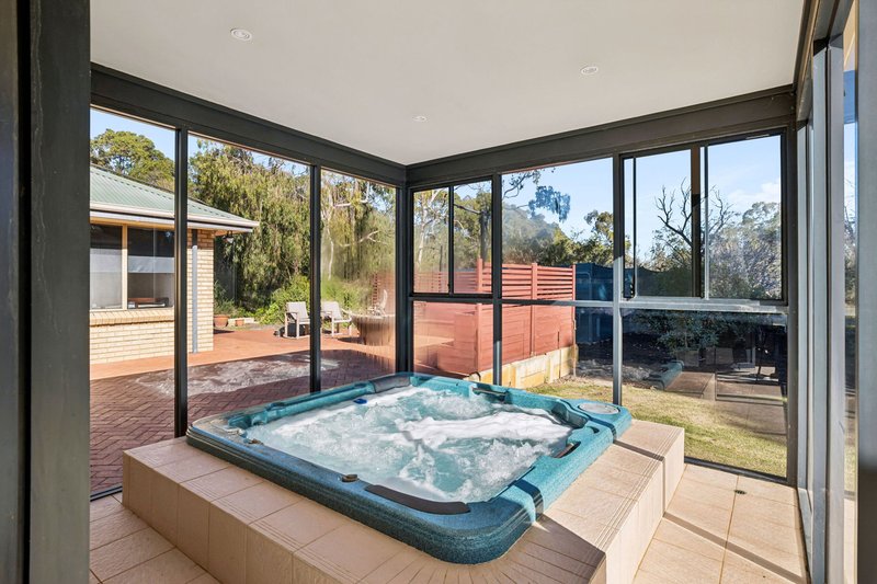 Photo - 15 Wolfe Road, Banjup WA 6164 - Image 7
