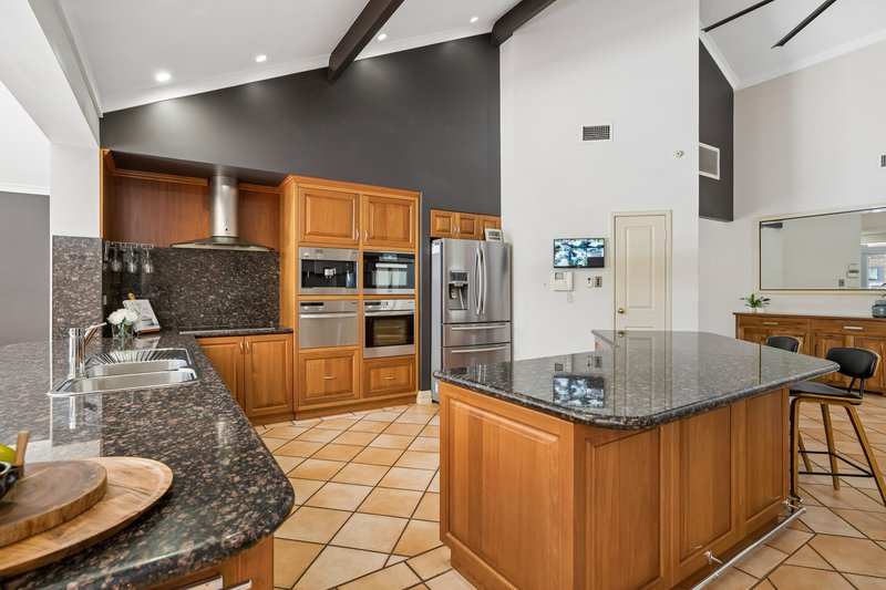 Photo - 15 Wolfe Road, Banjup WA 6164 - Image 8