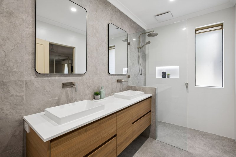 Photo - 15 Wolfe Road, Banjup WA 6164 - Image 15