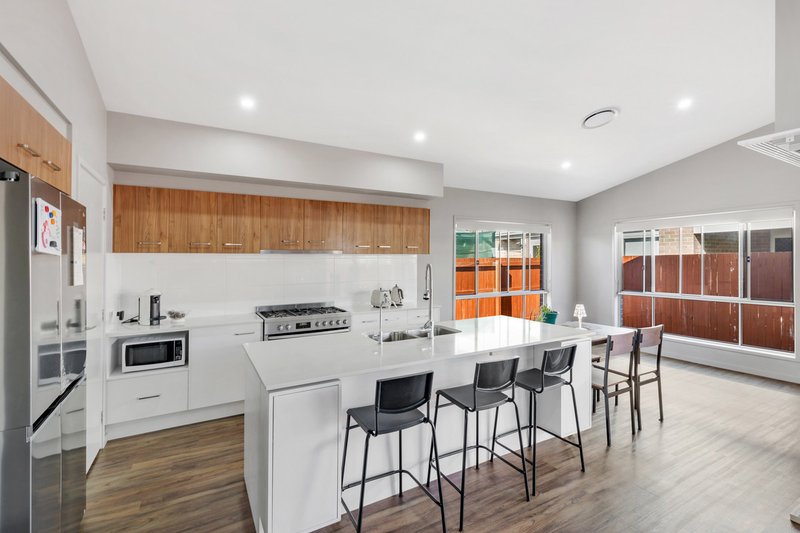 Photo - 15 Wood Crescent, Baringa QLD 4551 - Image 4