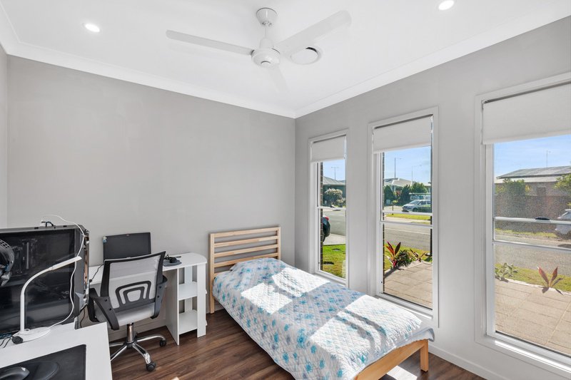 Photo - 15 Wood Crescent, Baringa QLD 4551 - Image 10