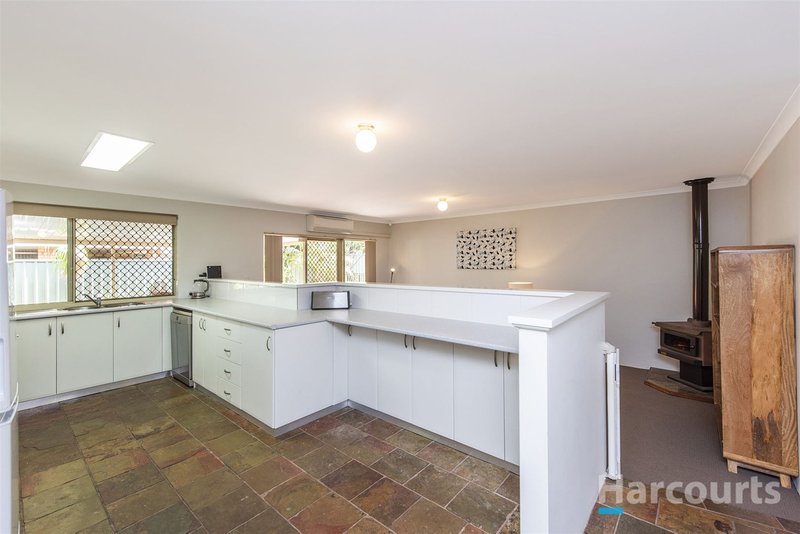 Photo - 15 Woodlands Grove, Hocking WA 6065 - Image 13