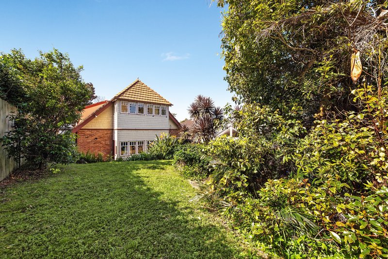 Photo - 15 Woods Parade, Fairlight NSW 2094 - Image 12