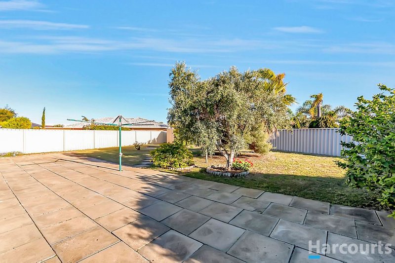 Photo - 15 Wooramel Street, Heathridge WA 6027 - Image 15