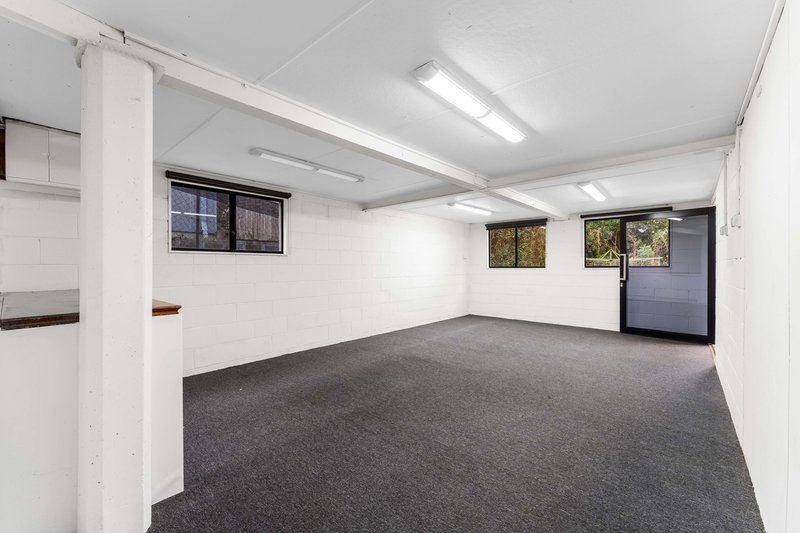 Photo - 15 Wurinya Street, The Gap QLD 4061 - Image 17