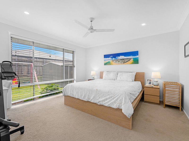 Photo - 15 Wylie Way, Urraween QLD 4655 - Image 4