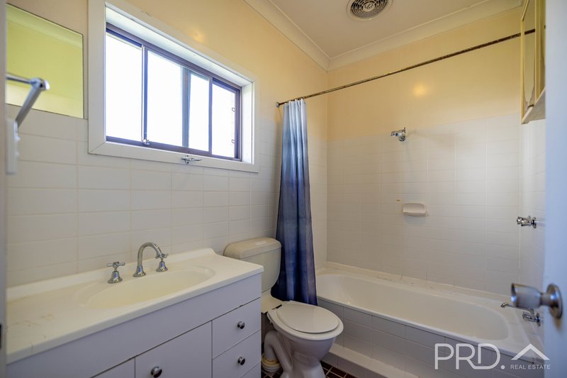 Photo - 15 Wynyard Street, Tumut NSW 2720 - Image 10