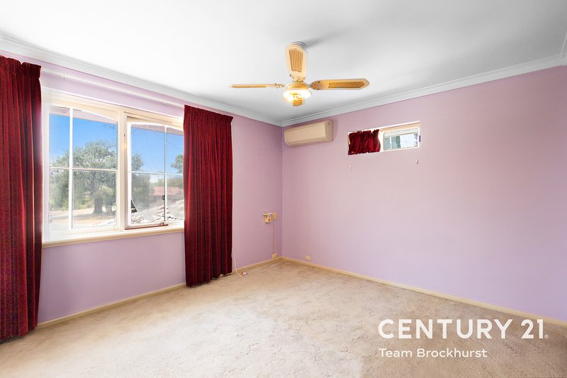 Photo - 15 Wyville Court, Huntingdale WA 6110 - Image 13