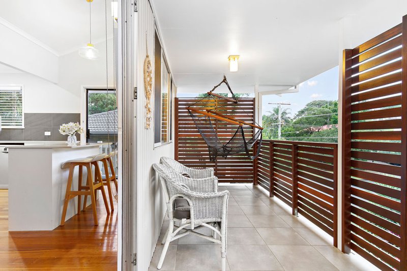 Photo - 15 Yathong Court, Arana Hills QLD 4054 - Image 7