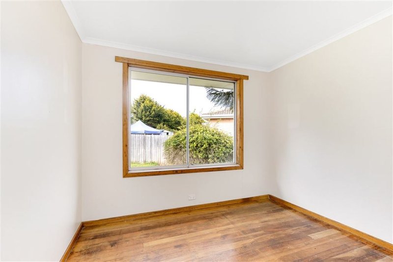 Photo - 15 Yaxley Street, Penguin TAS 7316 - Image 7