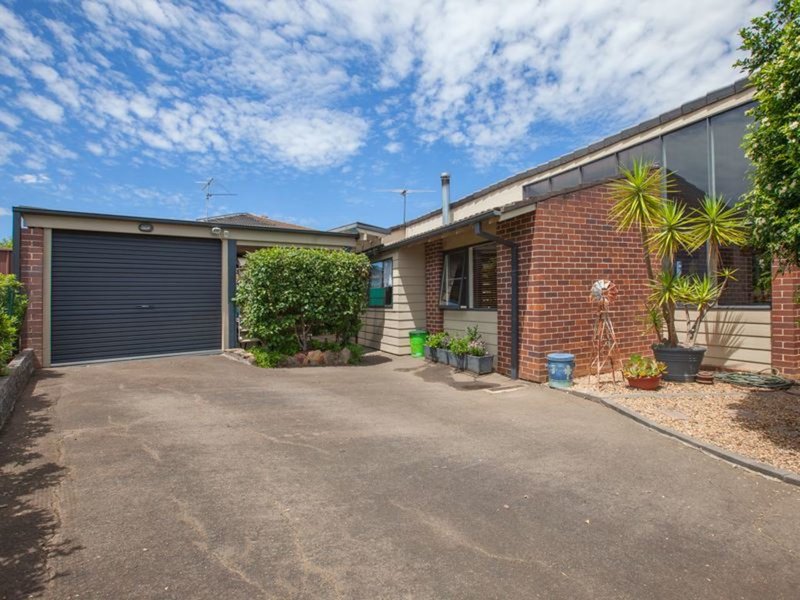 Photo - 15 Yetholme Avenue, Baulkham Hills NSW 2153 - Image 2