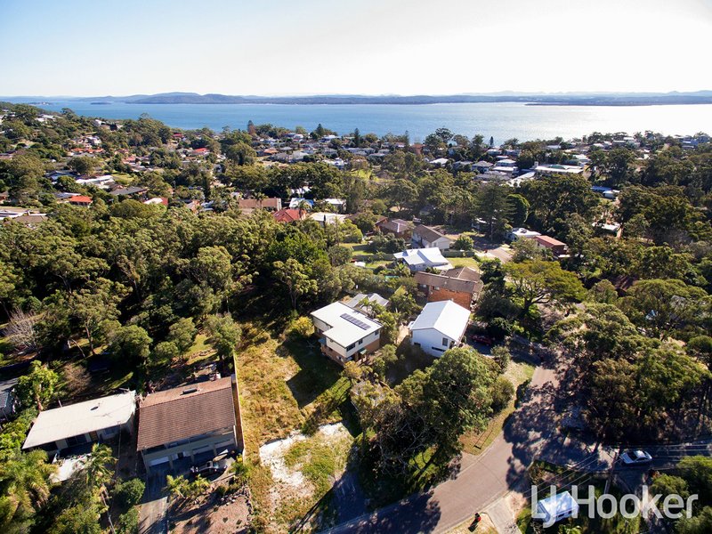 Photo - 15 Yoolari Crescent, Nelson Bay NSW 2315 - Image 7