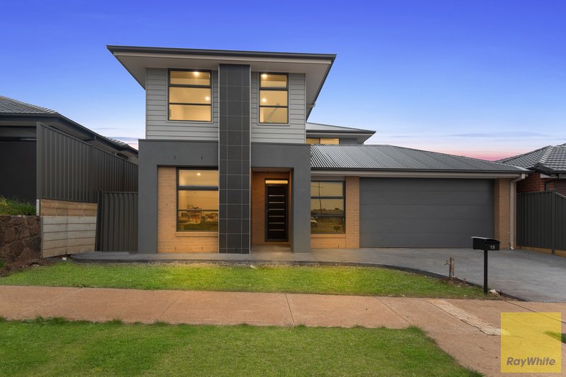 15 Yucamane Drive, Truganina VIC 3029