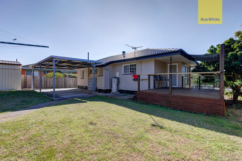 Photo - 15 Yugumbri Crescent, Logan Central QLD 4114 - Image 14