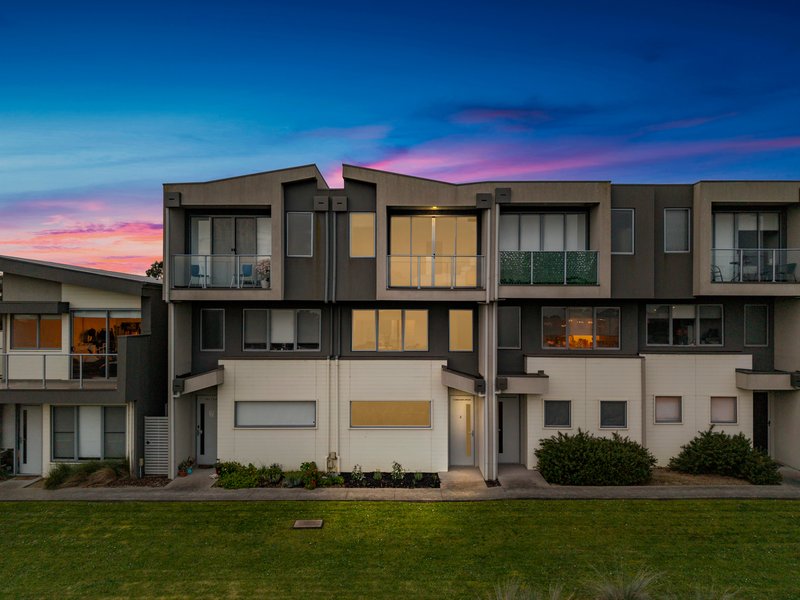 Photo - 15 Zara Court, Officer VIC 3809 - Image 2