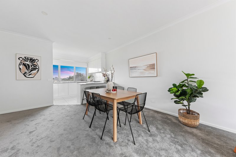Photo - 15 Zara Court, Officer VIC 3809 - Image 4