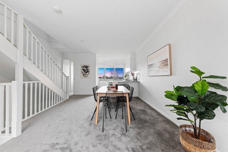 Photo - 15 Zara Court, Officer VIC 3809 - Image 6