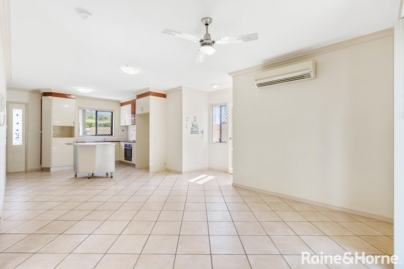 Photo - 1/50-54 John Street, Redcliffe QLD 4020 - Image 5