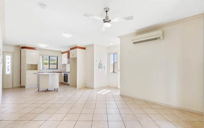Photo - 1/50-54 John Street, Redcliffe QLD 4020 - Image 5