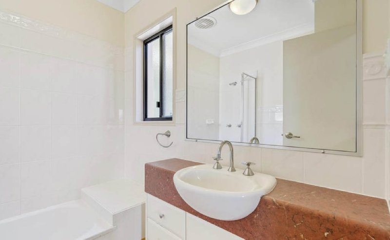 Photo - 1/50-54 John Street, Redcliffe QLD 4020 - Image 10