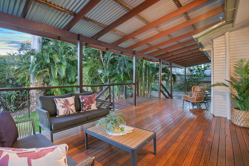 Photo - 150 Bapaume Road, Holland Park West QLD 4121 - Image 9