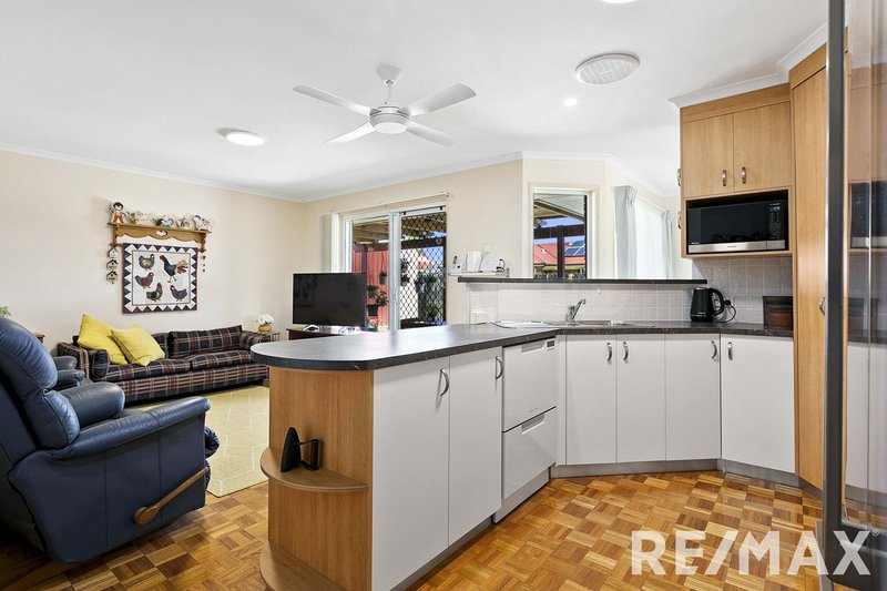 Photo - 150 Bideford Street, Torquay QLD 4655 - Image 7