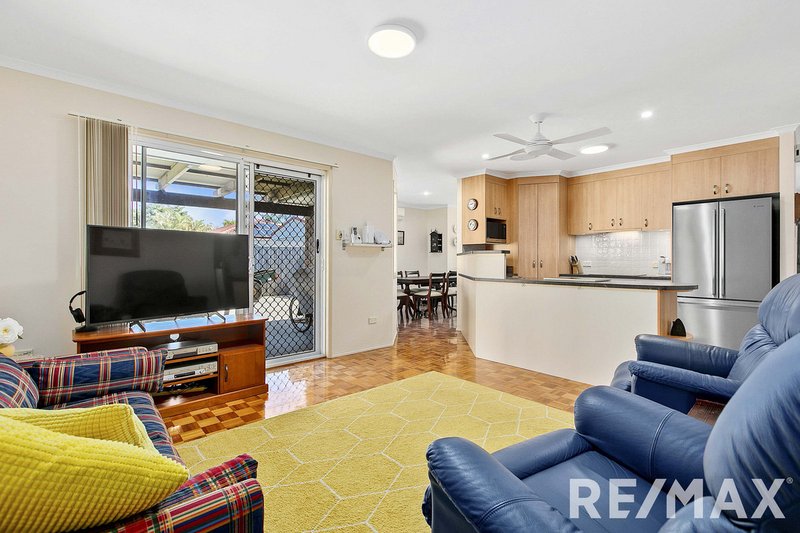 Photo - 150 Bideford Street, Torquay QLD 4655 - Image 8