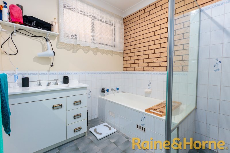 Photo - 1/50 Birch Avenue, Dubbo NSW 2830 - Image 5