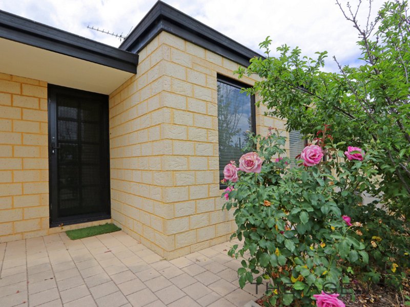 Photo - 150 Boardman Road, Canning Vale WA 6155 - Image 3