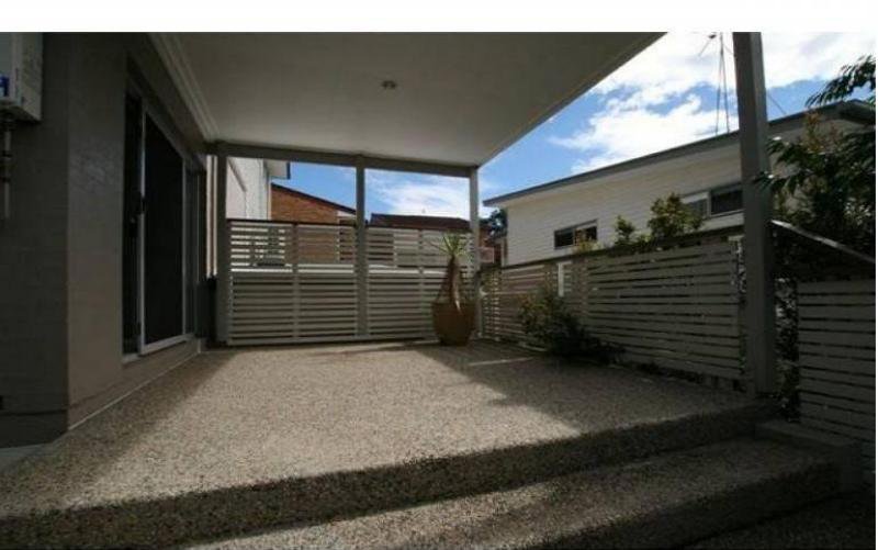 Photo - 1/50 Ferndale Street, Annerley QLD 4103 - Image 2