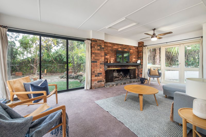 Photo - 150 Forest Road, Ferntree Gully VIC 3156 - Image 3