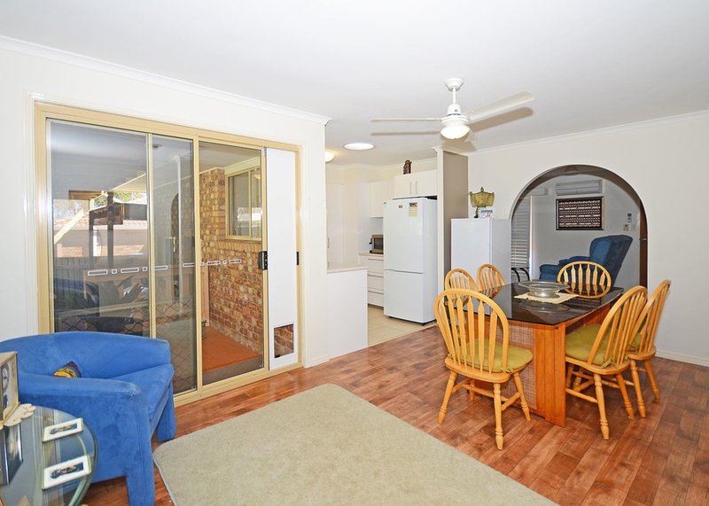 Photo - 150 Hammond Street, Urangan QLD 4655 - Image 6