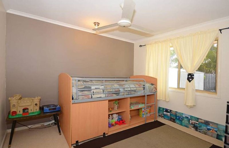 Photo - 150 Hammond Street, Urangan QLD 4655 - Image 10