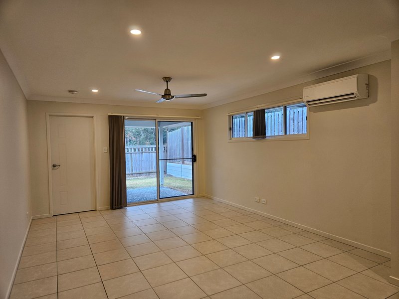 Photo - 1/50 Merino Street, Park Ridge QLD 4125 - Image 4