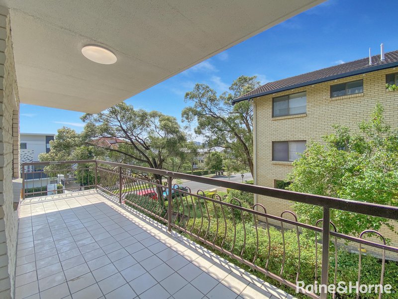 Photo - 1/50 Mitre Street, St Lucia QLD 4067 - Image 2