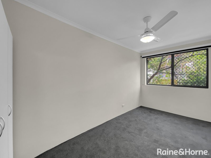 Photo - 1/50 Mitre Street, St Lucia QLD 4067 - Image 7