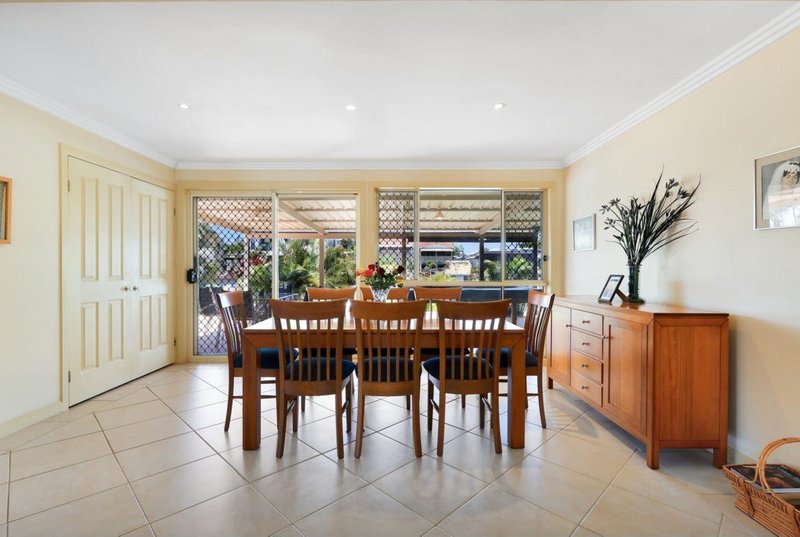 Photo - 150 Monaco Street, Broadbeach Waters QLD 4218 - Image 18