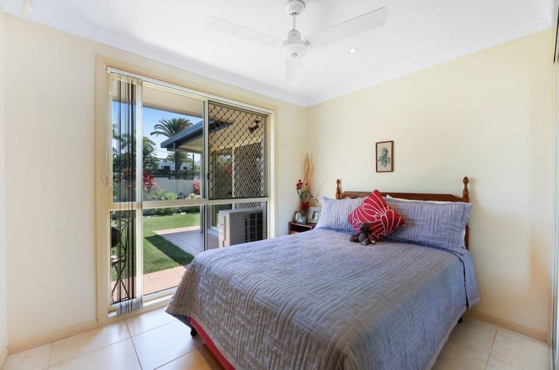 Photo - 150 Monaco Street, Broadbeach Waters QLD 4218 - Image 25