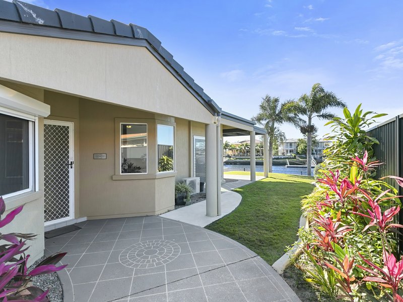 Photo - 1/50 Pacific Drive, Banksia Beach QLD 4507 - Image 3