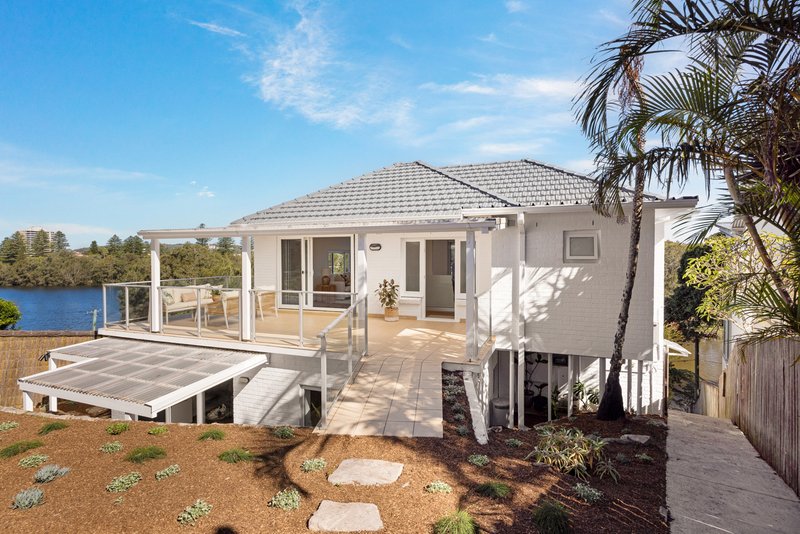 Photo - 150 Queenscliff Road, Queenscliff NSW 2096 - Image 2