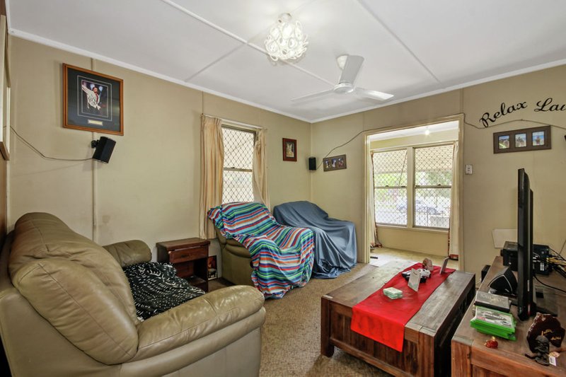 Photo - 150 School Road, Kallangur QLD 4503 - Image 6